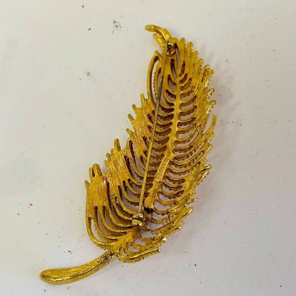 Vintage Signed Monet Feather Brooch Gold Tone Quill Metal 3 3/4" Long - Picture 9 of 10